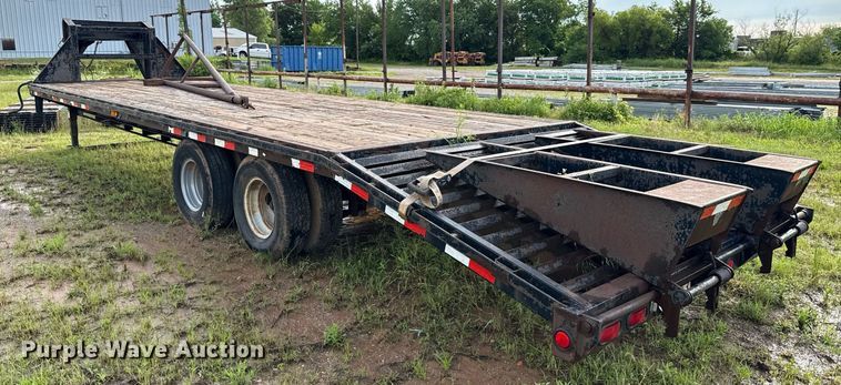 image for item EJ4621 2007 PJ equipment trailer