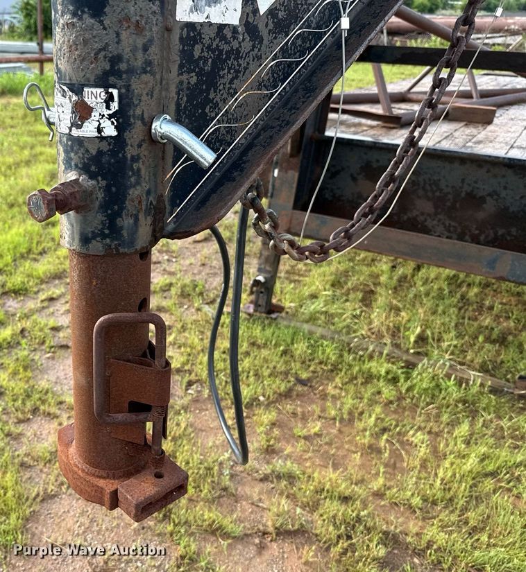 image for item EJ4621 2007 PJ equipment trailer