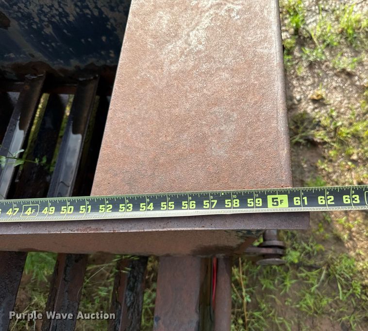 image for item EJ4621 2007 PJ equipment trailer