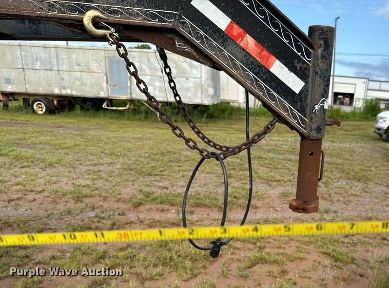 image for item EJ4621 2007 PJ equipment trailer