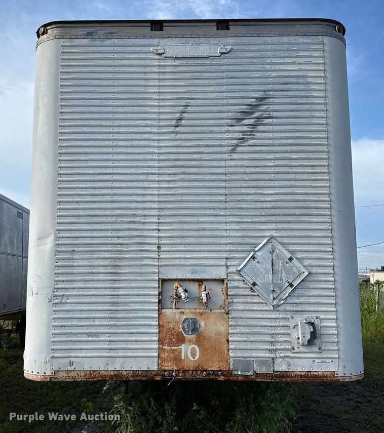image for item EJ4622 1977 Trail Mobile dry van trailer