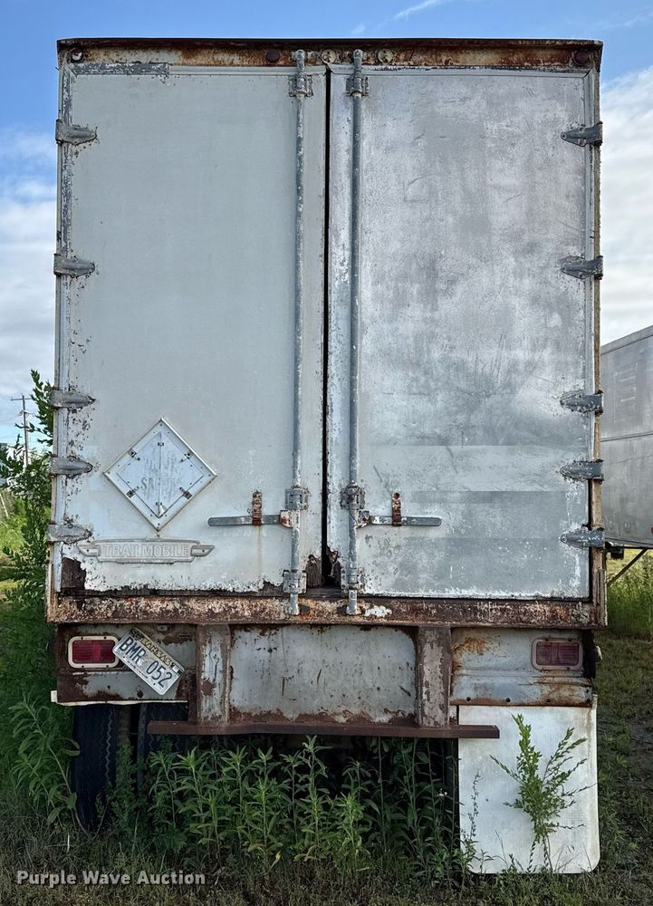 image for item EJ4622 1977 Trail Mobile dry van trailer