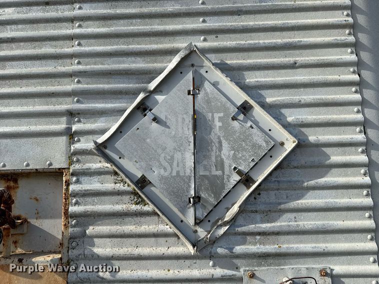 image for item EJ4622 1977 Trail Mobile dry van trailer