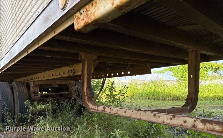 image for item EJ4622 1977 Trail Mobile dry van trailer