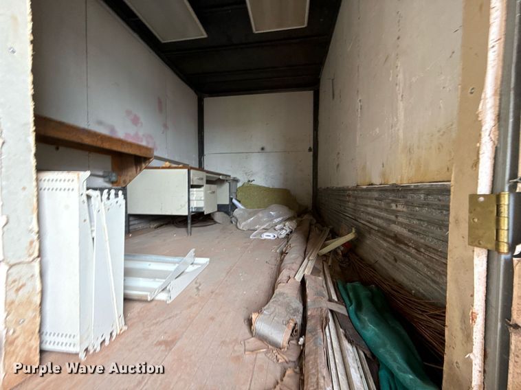 image for item EJ4622 1977 Trail Mobile dry van trailer