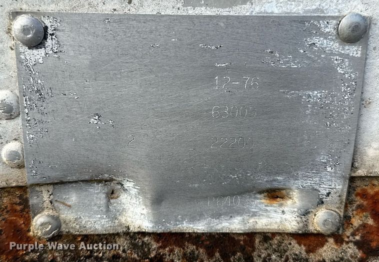 image for item EJ4622 1977 Trail Mobile dry van trailer