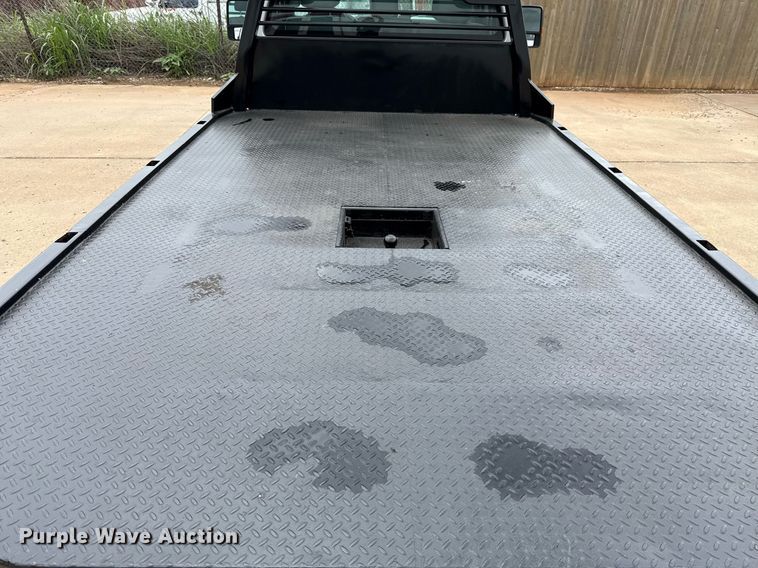 image for item EJ4630 2015 Ford F350 Super Duty flatbed pickup truck