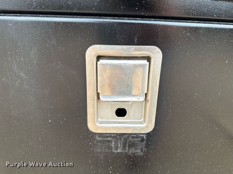 image for item EJ4630 2015 Ford F350 Super Duty flatbed pickup truck