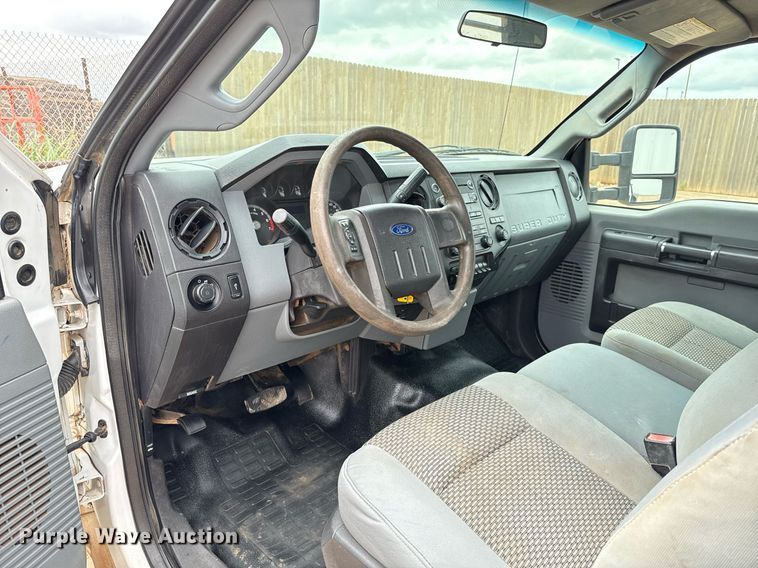 image for item EJ4630 2015 Ford F350 Super Duty flatbed pickup truck