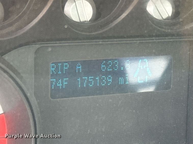 image for item EJ4630 2015 Ford F350 Super Duty flatbed pickup truck