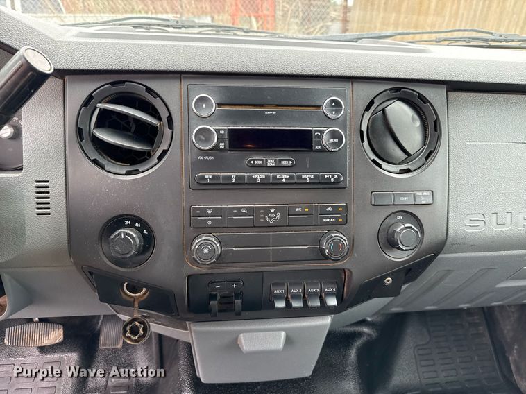 image for item EJ4630 2015 Ford F350 Super Duty flatbed pickup truck