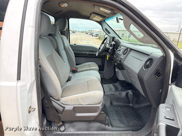 image for item EJ4630 2015 Ford F350 Super Duty flatbed pickup truck