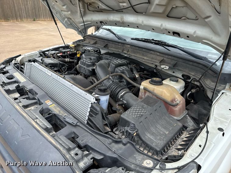 image for item EJ4630 2015 Ford F350 Super Duty flatbed pickup truck