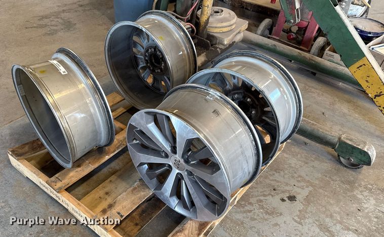 image for item EJ4635 (4) wheels