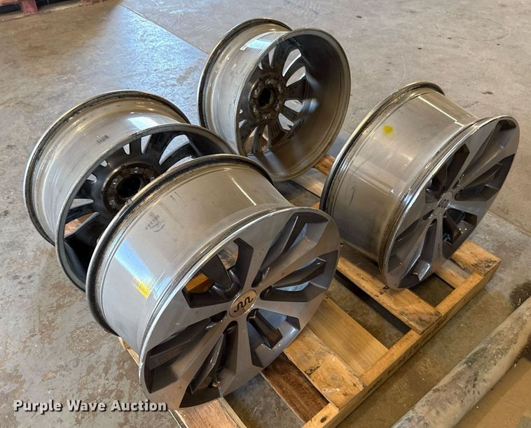 image for item EJ4635 (4) wheels