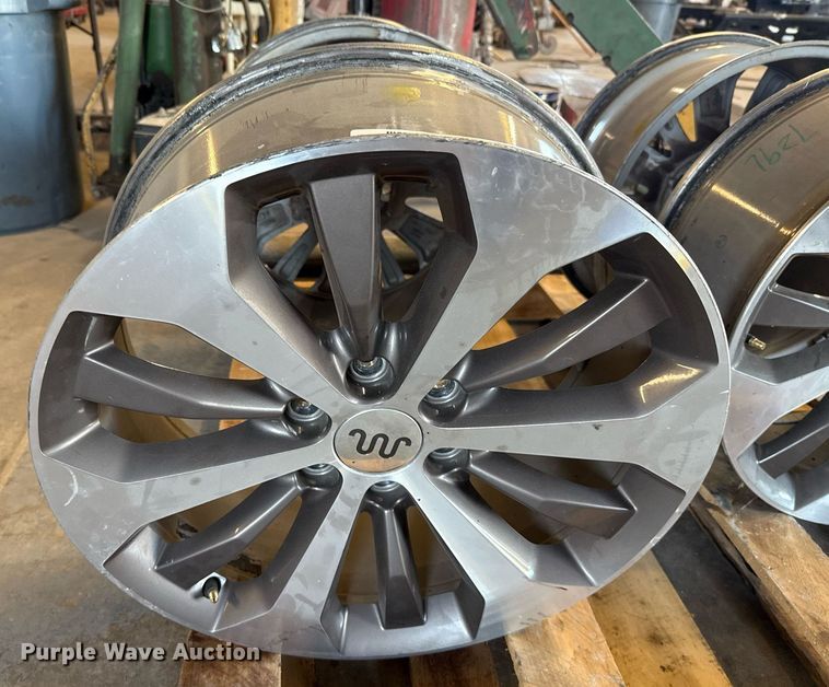 image for item EJ4635 (4) wheels