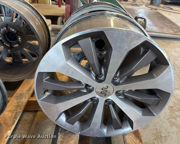 image for item EJ4635 (4) wheels