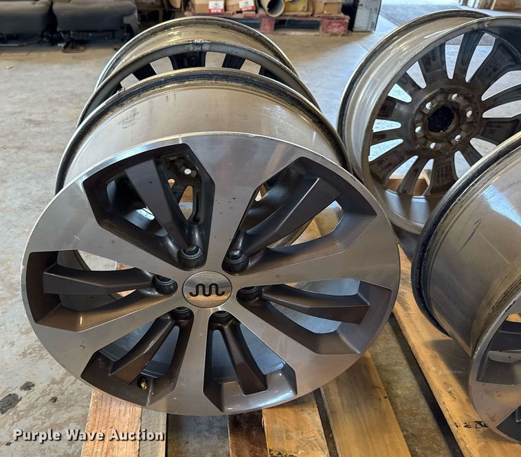 image for item EJ4635 (4) wheels