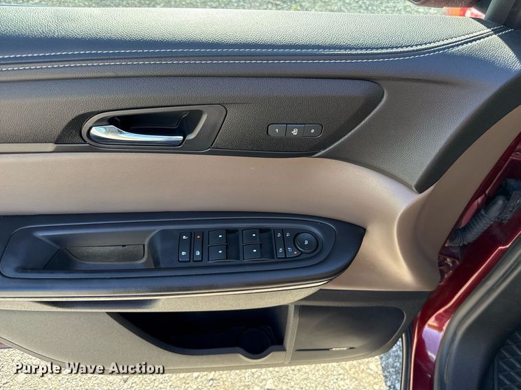 image for item EJ4643 2017 GMC Acadia SLT SUV