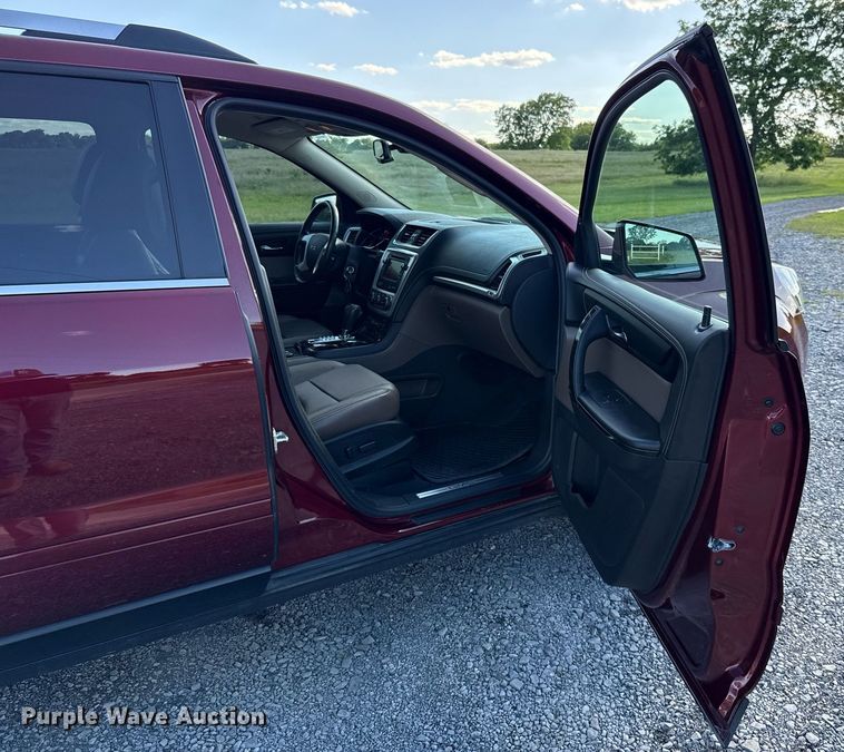 image for item EJ4643 2017 GMC Acadia SLT SUV