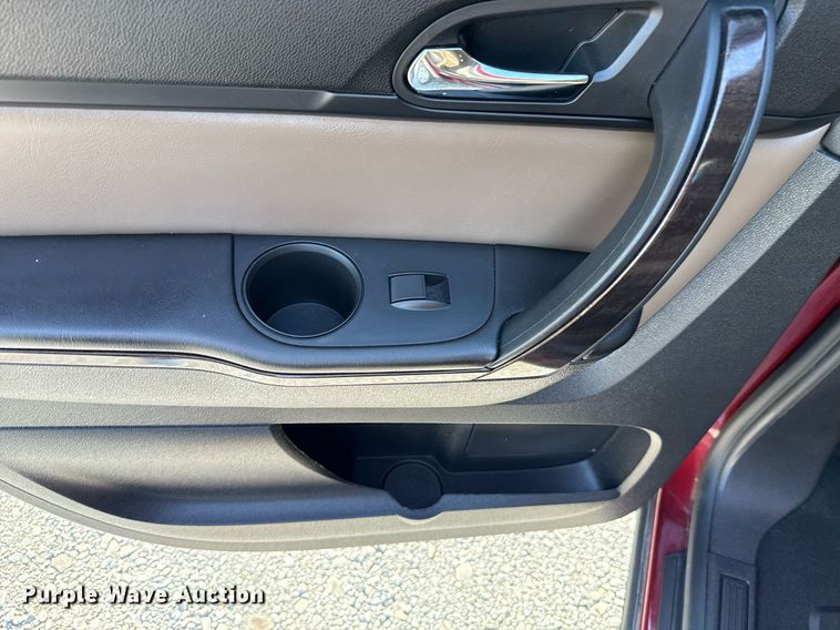 image for item EJ4643 2017 GMC Acadia SLT SUV