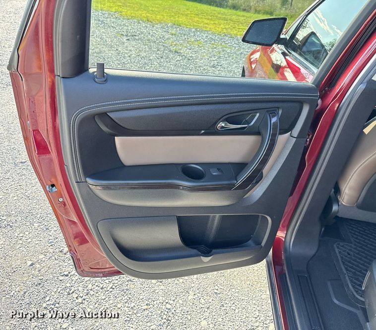 image for item EJ4643 2017 GMC Acadia SLT SUV