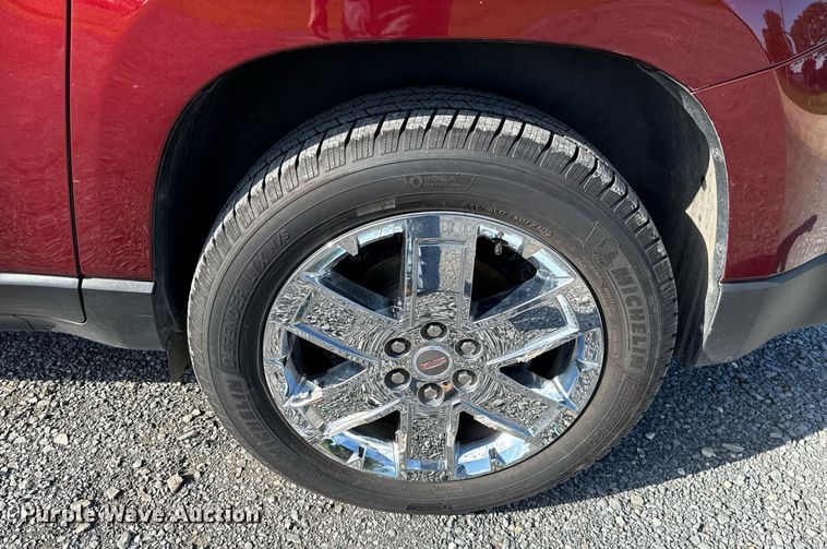 image for item EJ4643 2017 GMC Acadia SLT SUV