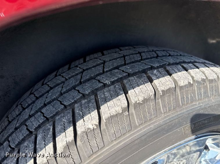 image for item EJ4643 2017 GMC Acadia SLT SUV