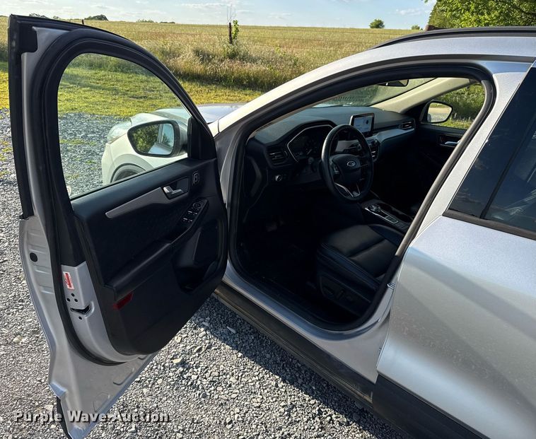 image for item EJ4644 2020 Ford Escape SUV