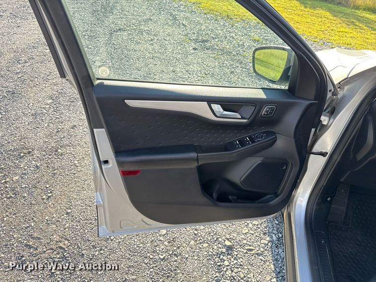 image for item EJ4644 2020 Ford Escape SUV