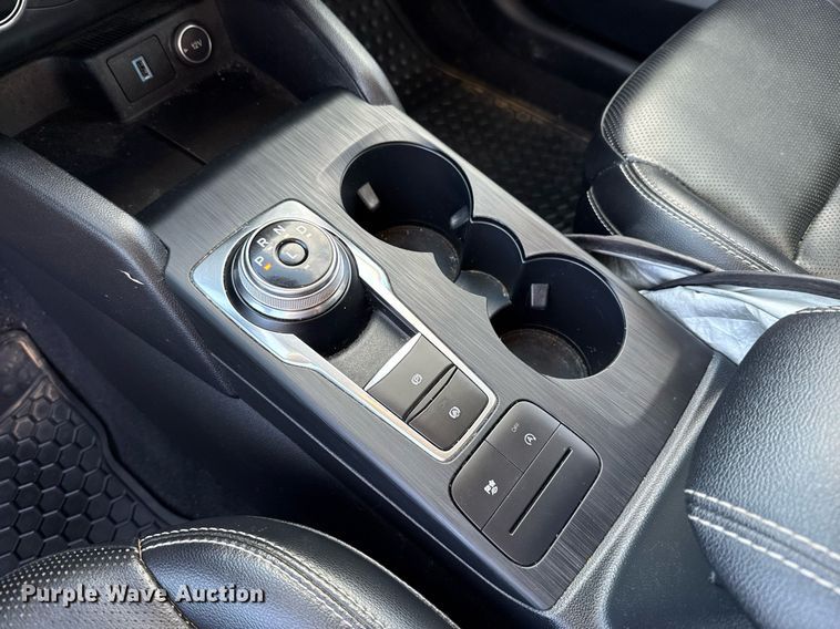 image for item EJ4644 2020 Ford Escape SUV