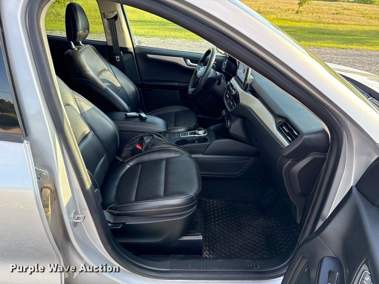 image for item EJ4644 2020 Ford Escape SUV