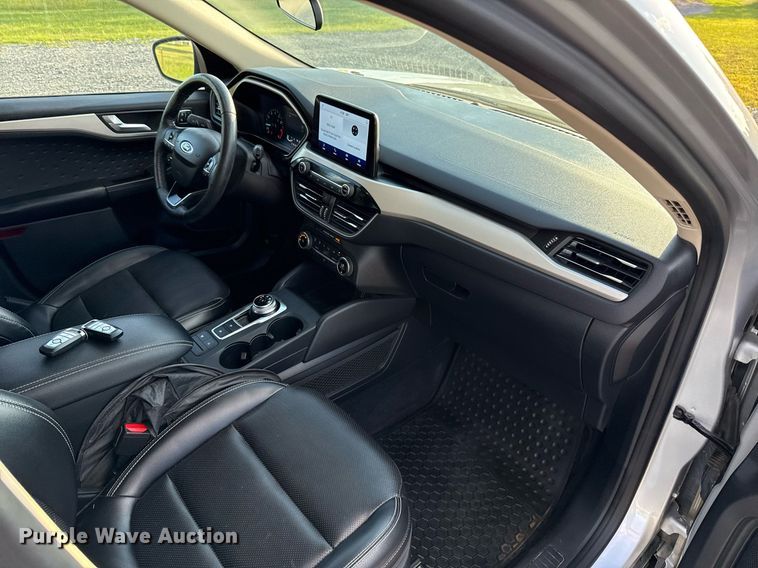 image for item EJ4644 2020 Ford Escape SUV