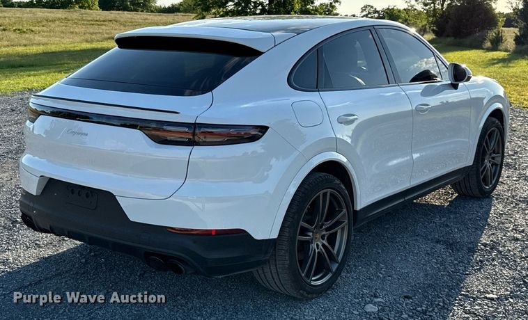 image for item EJ4645 2021 Porsche Cayenne SUV