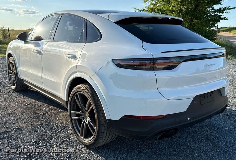 image for item EJ4645 2021 Porsche Cayenne SUV