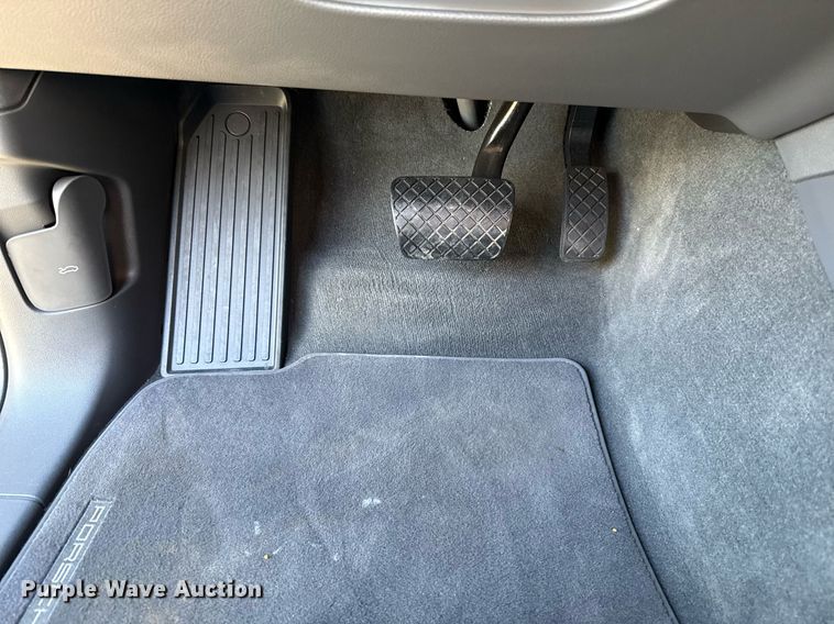 image for item EJ4645 2021 Porsche Cayenne SUV