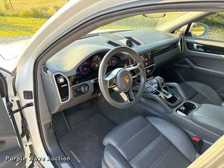 image for item EJ4645 2021 Porsche Cayenne SUV