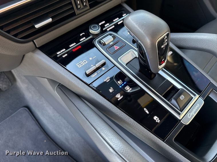 image for item EJ4645 2021 Porsche Cayenne SUV