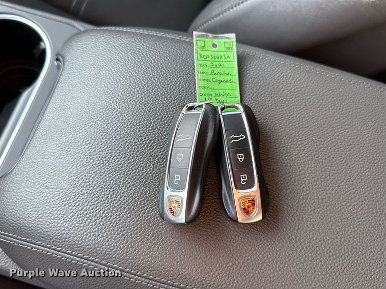 image for item EJ4645 2021 Porsche Cayenne SUV