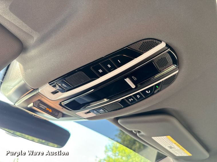 image for item EJ4645 2021 Porsche Cayenne SUV