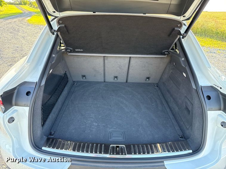 image for item EJ4645 2021 Porsche Cayenne SUV