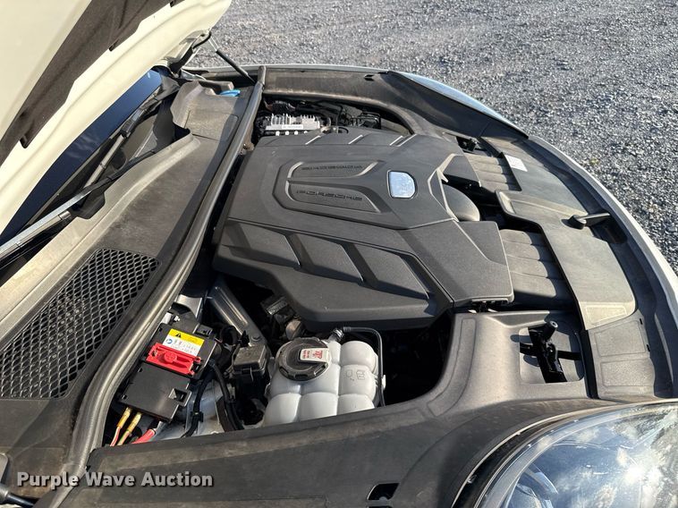 image for item EJ4645 2021 Porsche Cayenne SUV