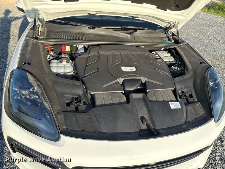 image for item EJ4645 2021 Porsche Cayenne SUV