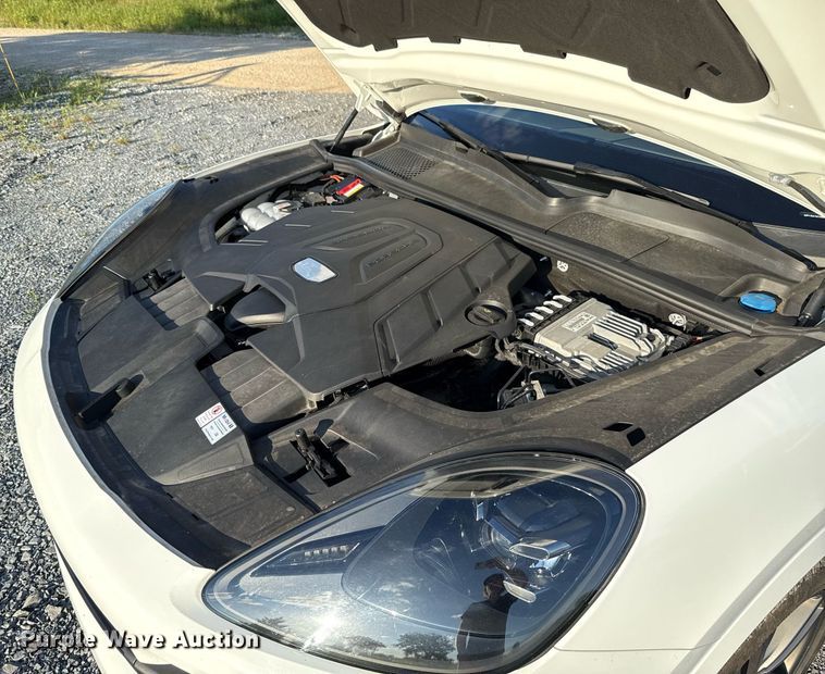 image for item EJ4645 2021 Porsche Cayenne SUV