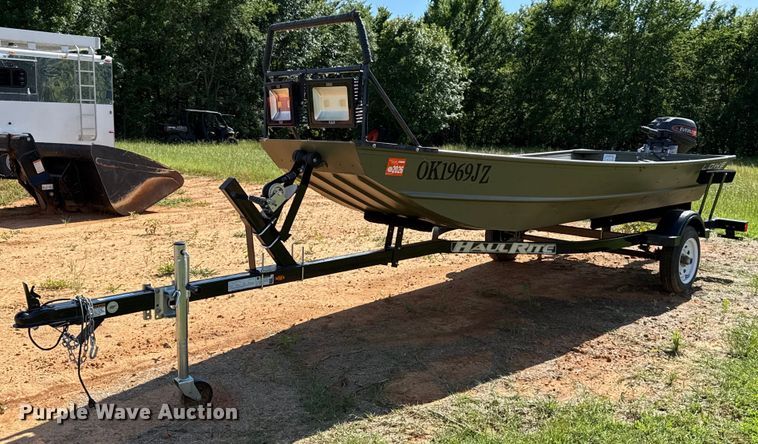 image for item EJ4648 2024 Lowe 1436L boat