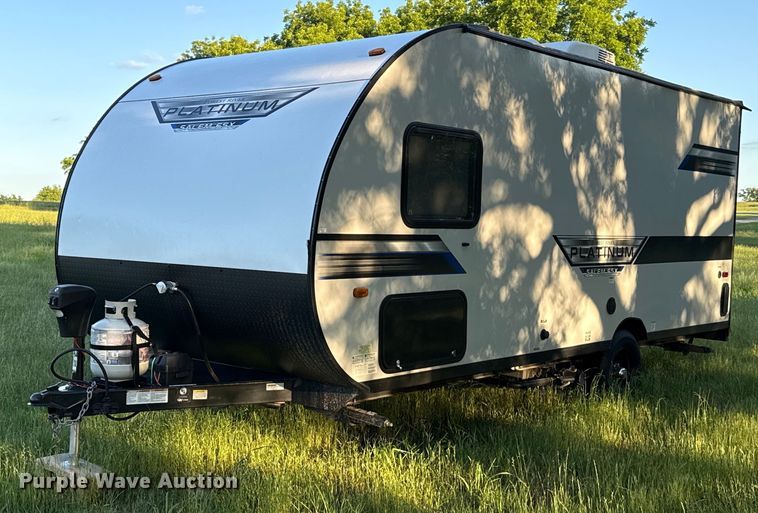 image for item EJ4649 2021 Forest River SMT181RTX camper