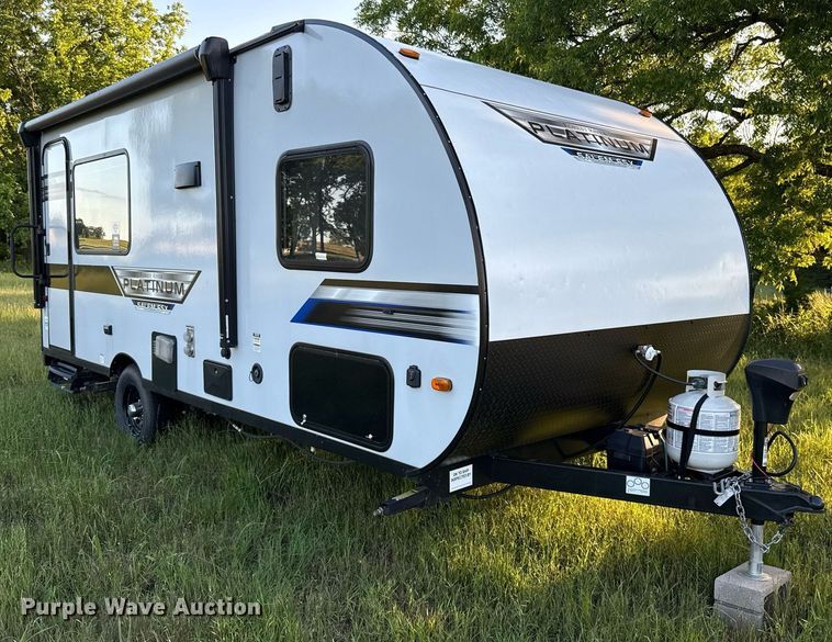 image for item EJ4649 2021 Forest River SMT181RTX camper