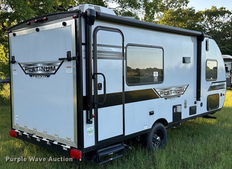 image for item EJ4649 2021 Forest River SMT181RTX camper