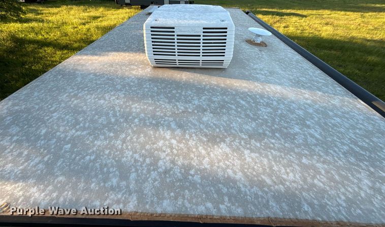 image for item EJ4649 2021 Forest River SMT181RTX camper