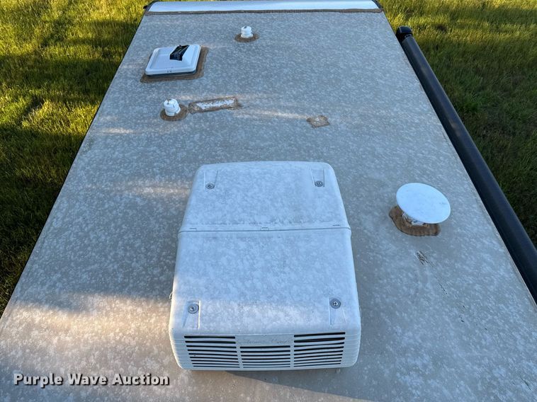 image for item EJ4649 2021 Forest River SMT181RTX camper